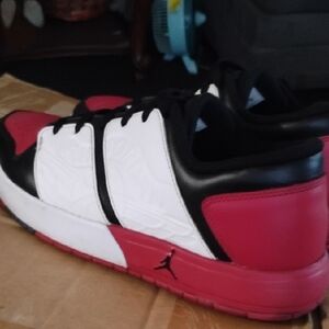 Jordan 1 Low Nu Retro Chicago